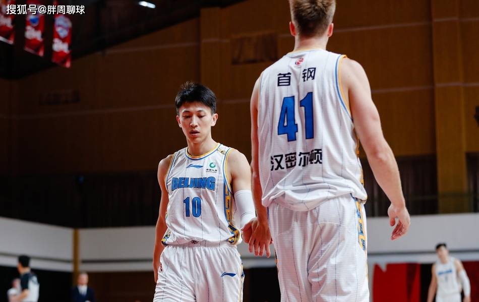 三亿网址 -阿森纳30伯恩茅斯领跑英超