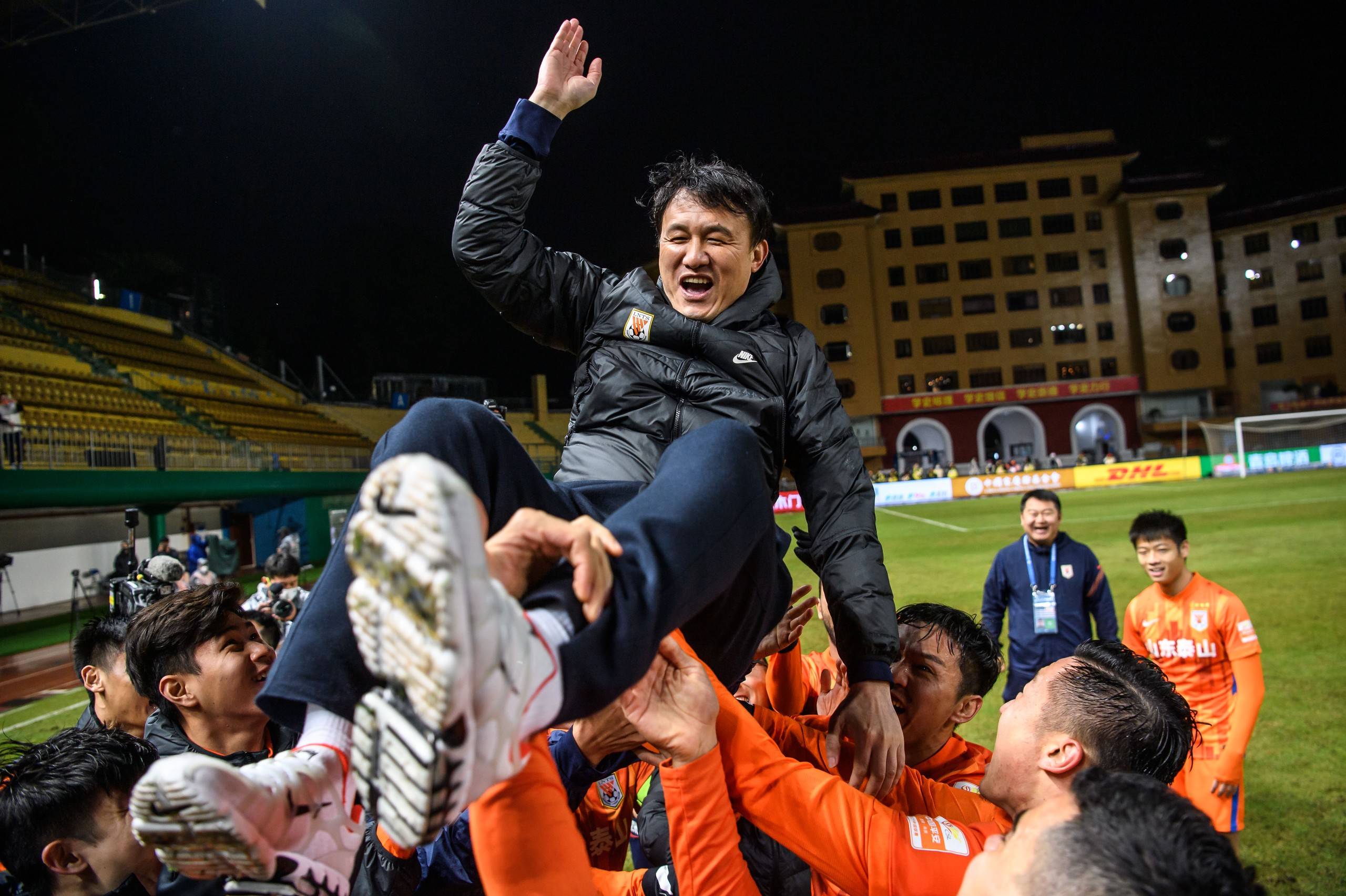 三亿官方网站 -包含中超冲刺阶段再迎强敌，夏洛特黄蜂迎来里程碑，主帅态度——媒体盛赞，球队文化再被提及的词条