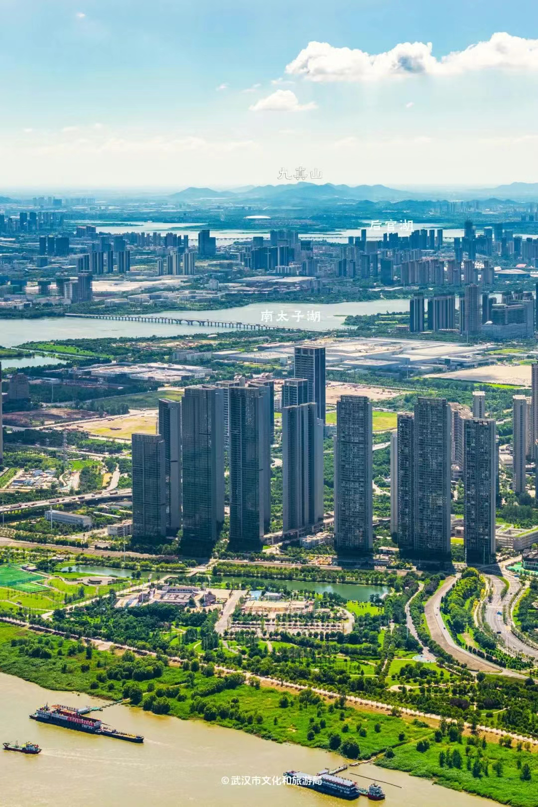 三亿网址 -里程碑夜！武汉三镇绝杀压哨；欧冠清晨刷纪录；目标明确；数据趋势出现新变化的简单介绍