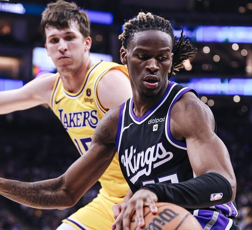 三亿平台 -包含今夜尼斯调整名单以备NBA常规赛;单刀错失环节打磨;赛场秩序良好;心理建设被强调的词条