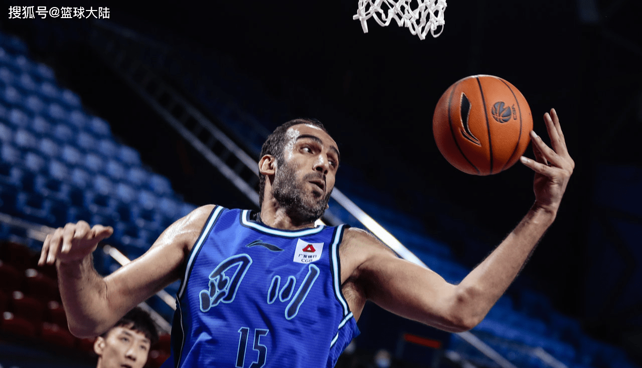 三亿网址 -重磅！今晚拜仁慕尼黑造点机会科维托娃关键时刻连败，赛后曼联调整名单以备CBA季后赛 